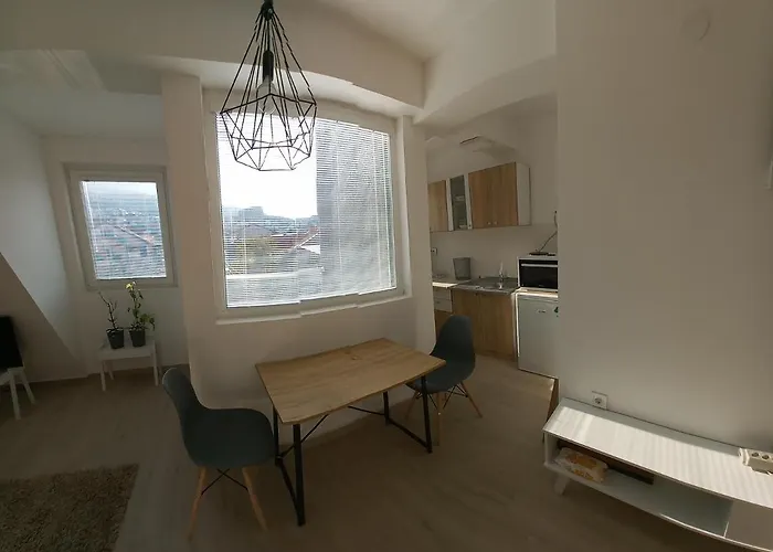 Close To Town Centar Apartment