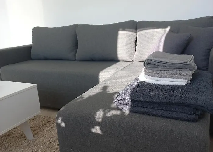 Close To Town Centar Apartment