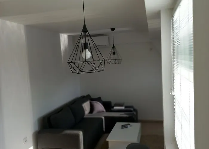 Close To Town Centar Apartment